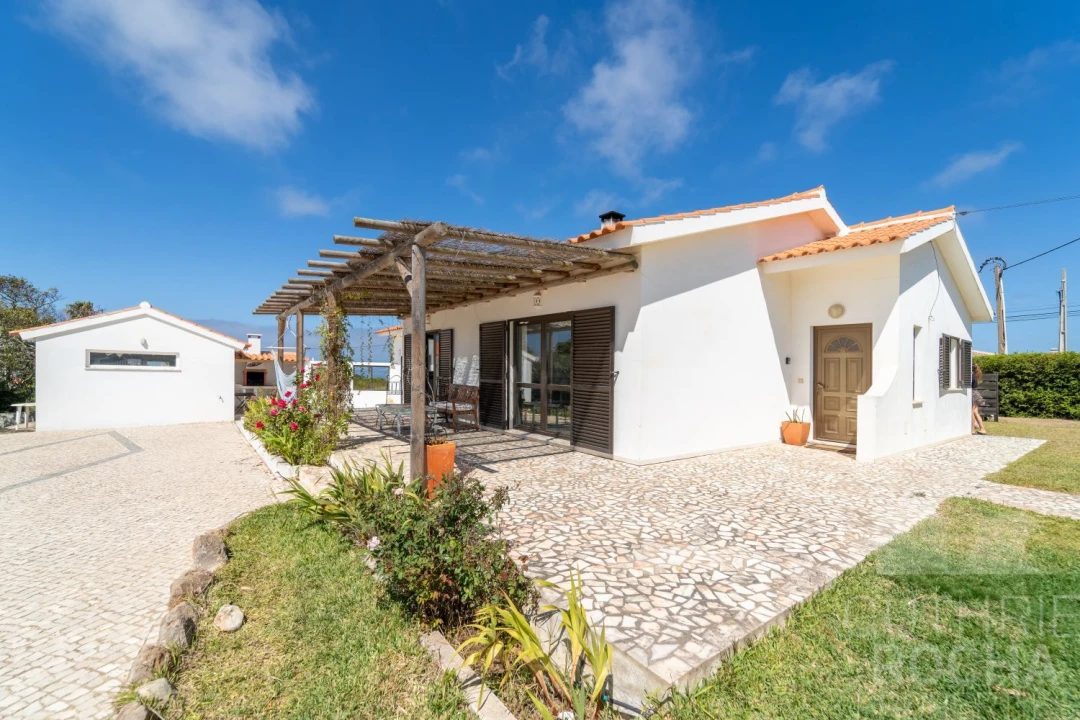 Moradia T2 para Venda em Aljezur Foto 3