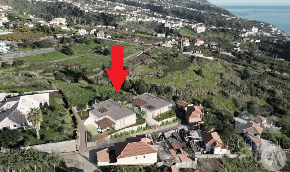 Terreno para Venda em Estreito da Calheta Foto 2