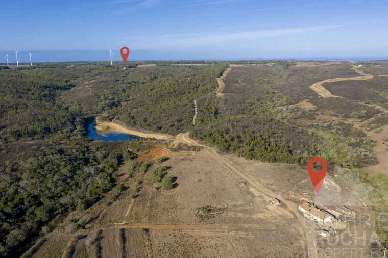 Terreno para Venda em Vila do Bispo e Raposeira Foto 2