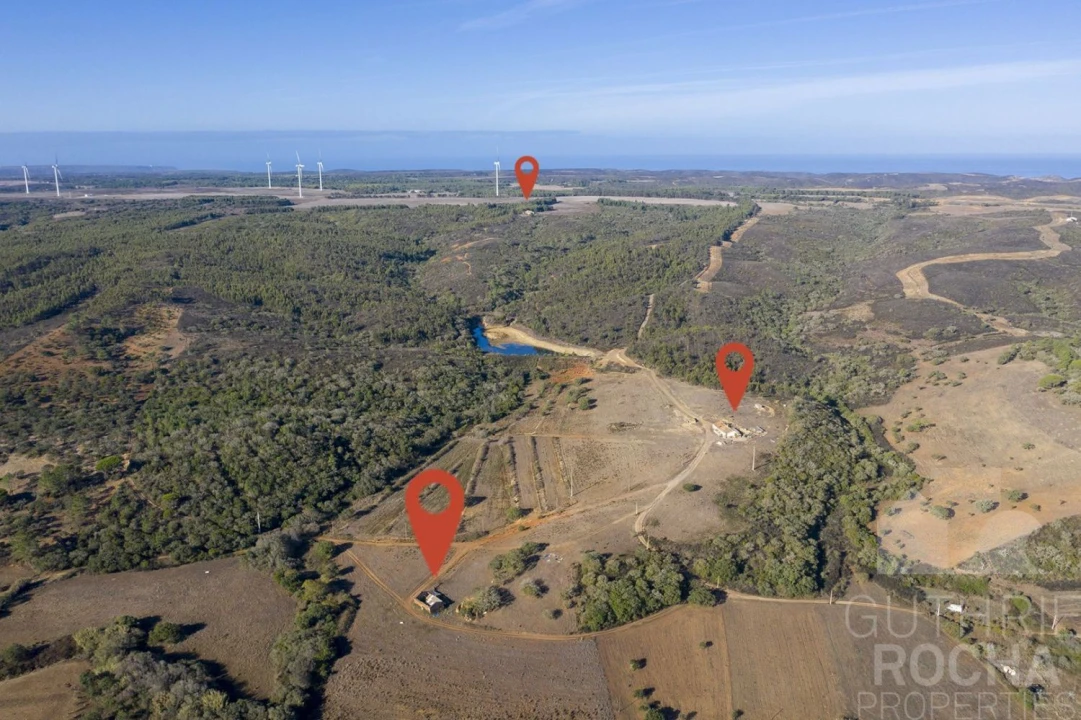 Terreno para Venda em Vila do Bispo e Raposeira Foto 5