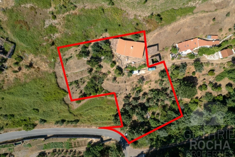 Quinta T0 para Venda em Monchique Foto 28