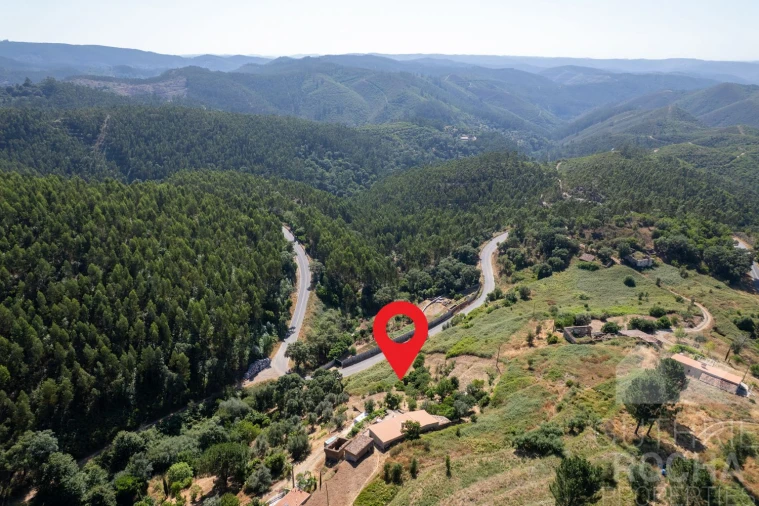 Quinta T0 para Venda em Monchique Foto 5