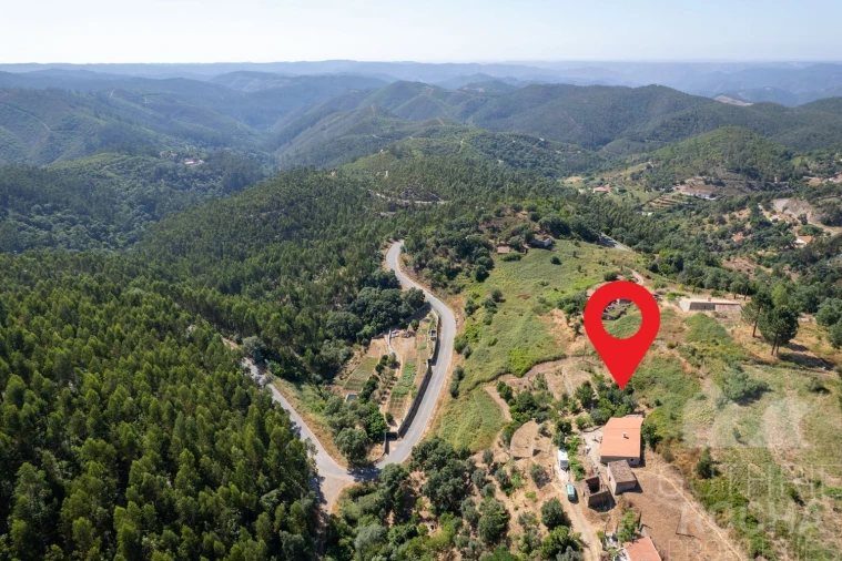 Quinta T0 para Venda em Monchique Foto 26