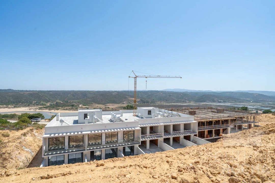 Apartamento para Venda em Aljezur Foto 3