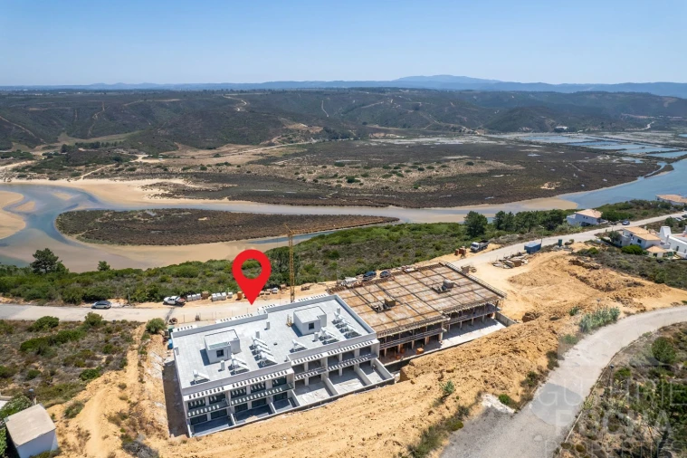 Apartamento para Venda em Aljezur Foto 1