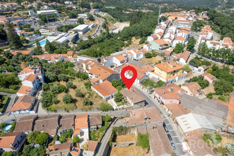 Moradia T6 para Venda em Monchique Foto 9