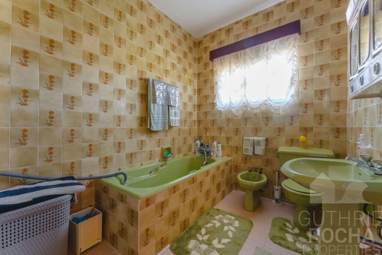 Moradia T5 para Venda em Prazeres Foto 13