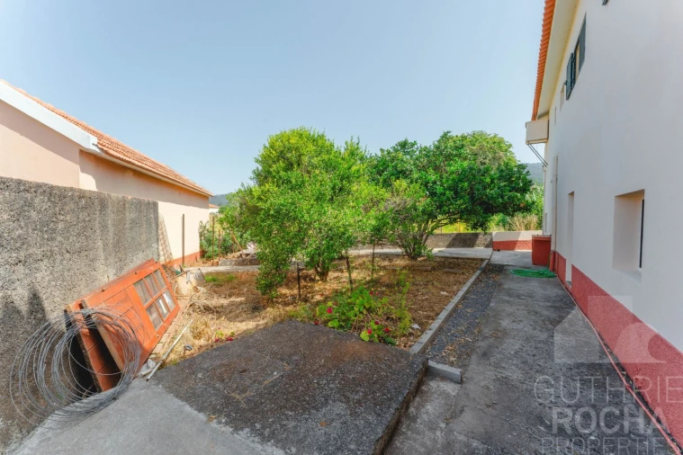 Moradia T5 para Venda em Prazeres Foto 21