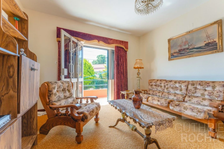 Moradia T5 para Venda em Prazeres Foto 9