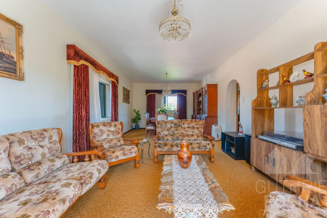 Moradia T5 para Venda em Prazeres Foto 10