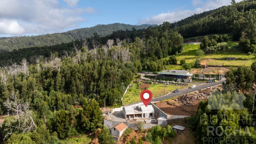 Moradia T2 para Venda em Calheta Foto 24