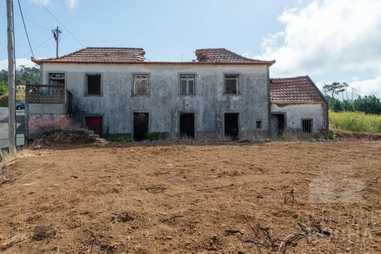 Moradia T8 para Venda em Prazeres