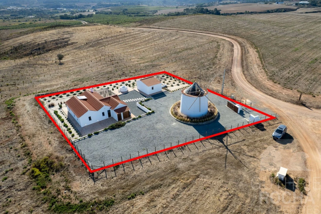 Moradia T4 para Venda em Rogil Foto 46