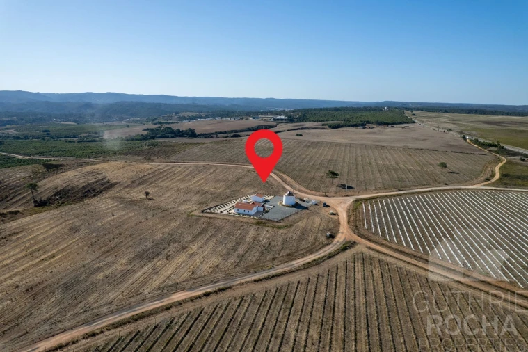 Moradia T4 para Venda em Rogil Foto 48