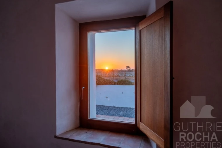 Moradia T4 para Venda em Rogil Foto 28