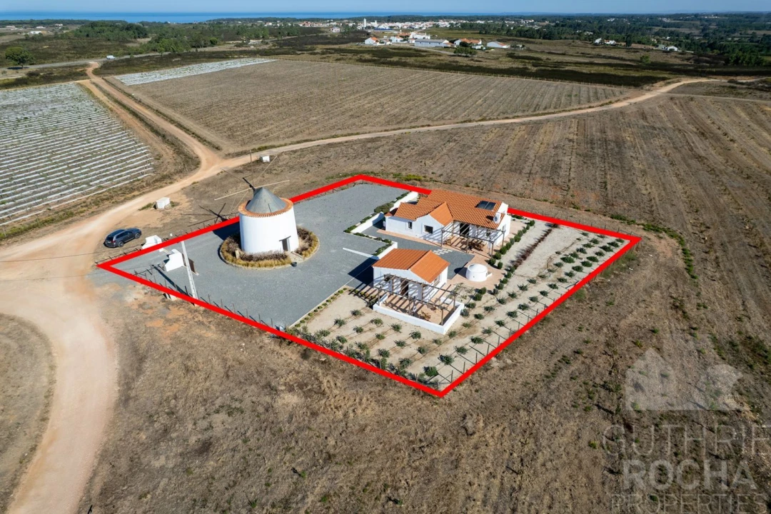 Moradia T4 para Venda em Rogil Foto 45