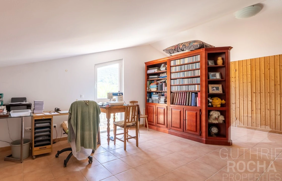 Quinta T4 para Venda em Aljezur Foto 23