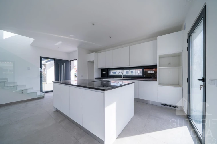 Moradia T3 para Venda em Aljezur Foto 12