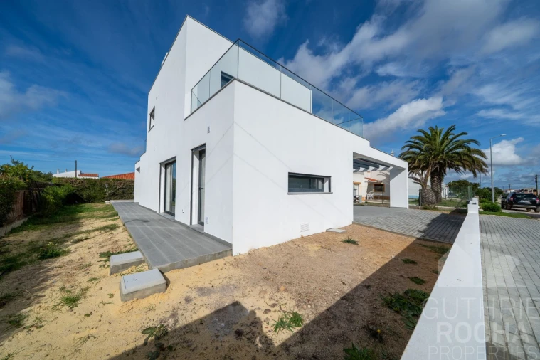 Moradia T3 para Venda em Aljezur Foto 4