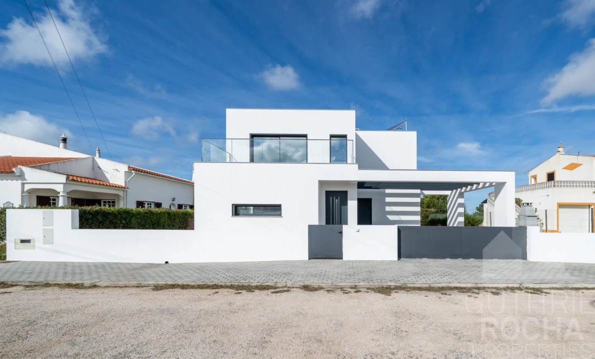 Moradia T3 para Venda em Aljezur Foto 1