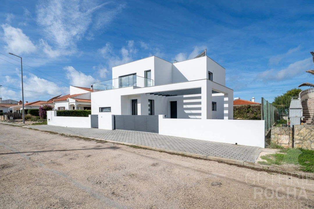 Moradia T3 para Venda em Aljezur Foto 3