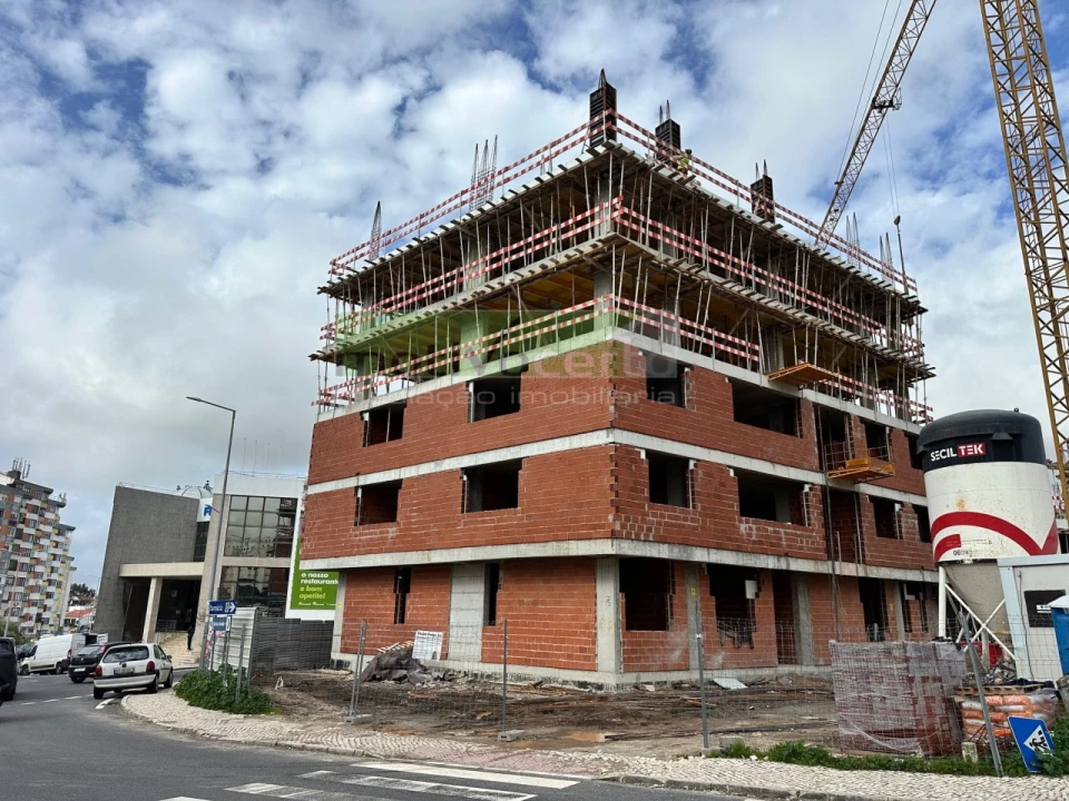 Apartamento T3 para Venda em Rio de Mouro Foto 10