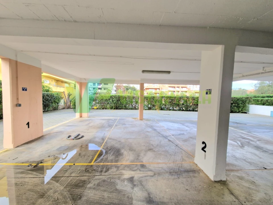 Apartamento T1 para Arrendamento em Portimão Foto 14