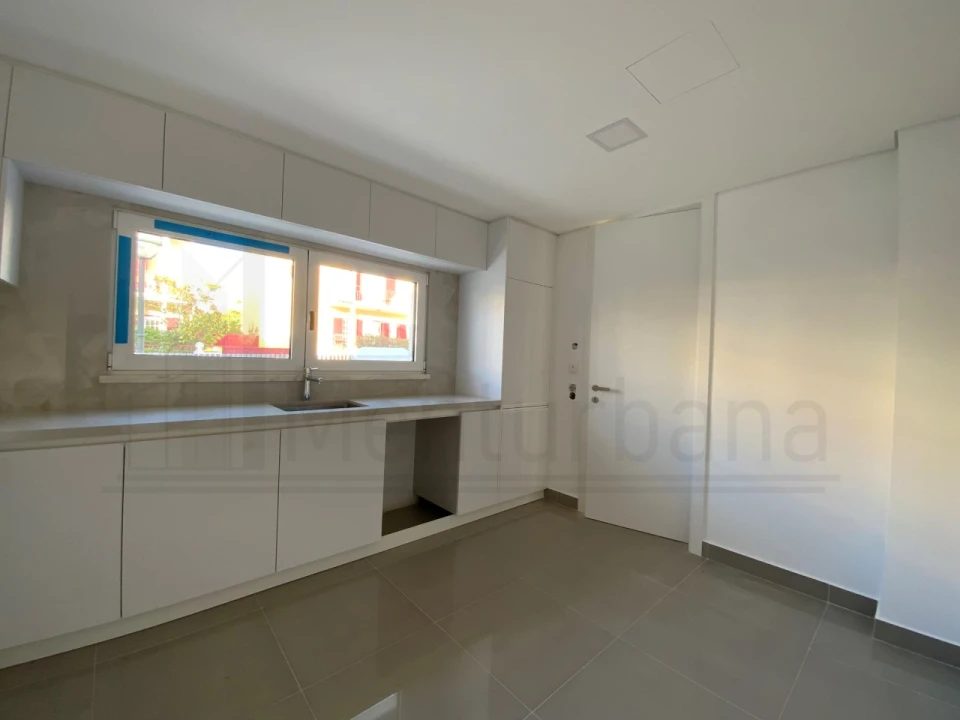 Moradia T4 para Venda em Cascais e Estoril Foto 17