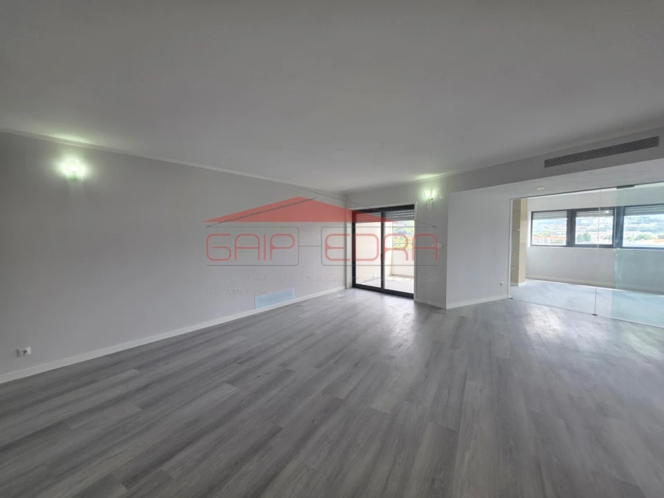 Apartamento T3 para Venda em São Vicente (Braga) Foto 9