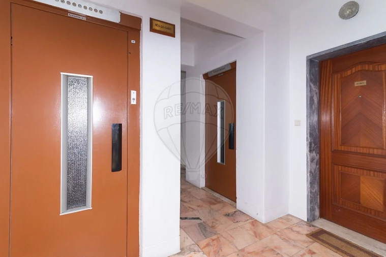 Apartamento T3 para Venda em Vila Franca de Xira Foto 41