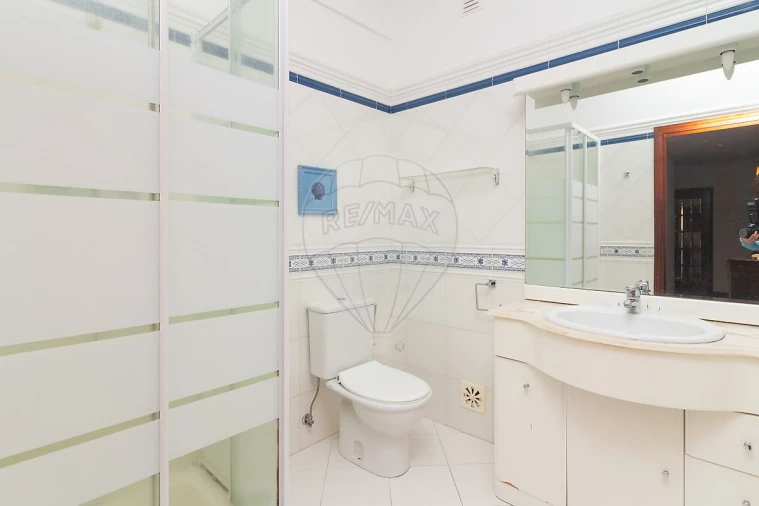 Apartamento T3 para Venda em Vila Franca de Xira Foto 7