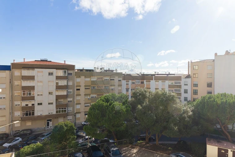 Apartamento T3 para Venda em Vila Franca de Xira Foto 33