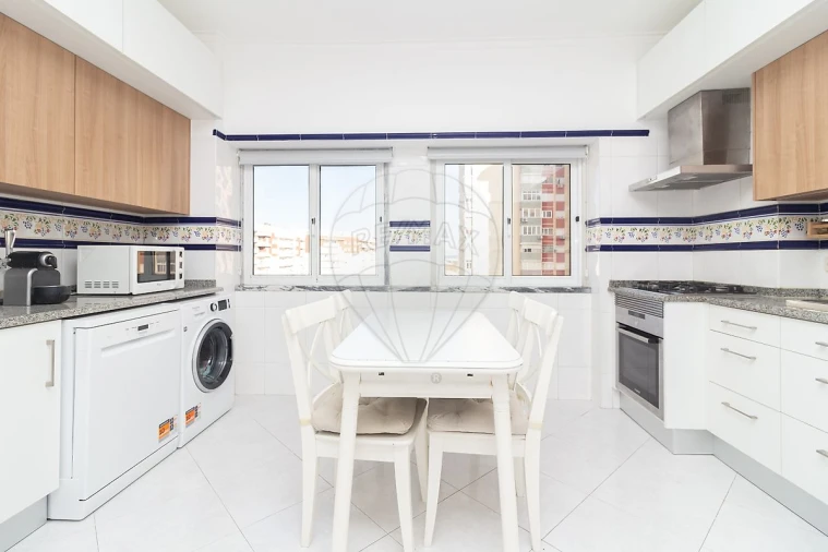 Apartamento T3 para Venda em Vila Franca de Xira Foto 5