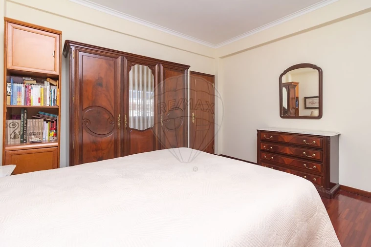 Apartamento T3 para Venda em Vila Franca de Xira Foto 13