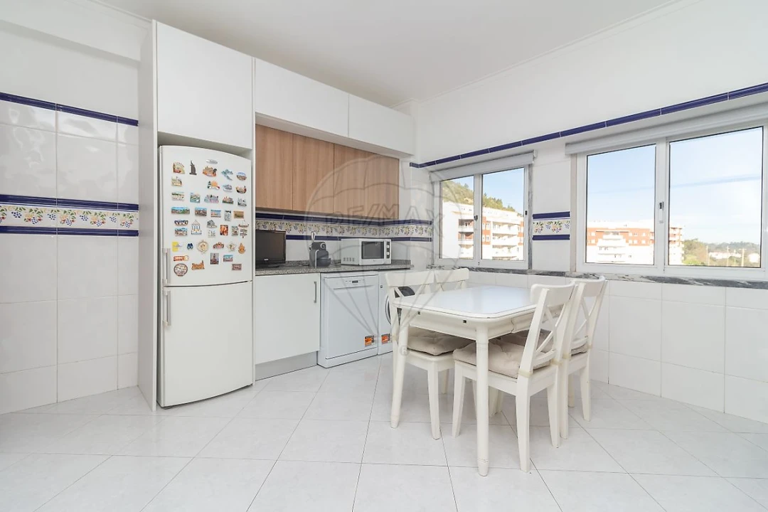 Apartamento T3 para Venda em Vila Franca de Xira Foto 4