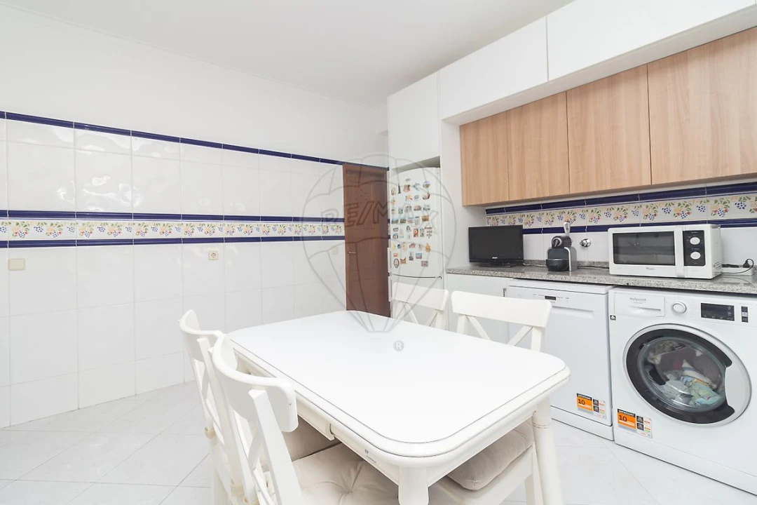Apartamento T3 para Venda em Vila Franca de Xira Foto 3