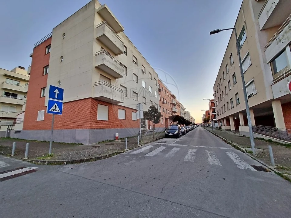 Apartamento T3 para Venda em Alhos Vedros Foto 30