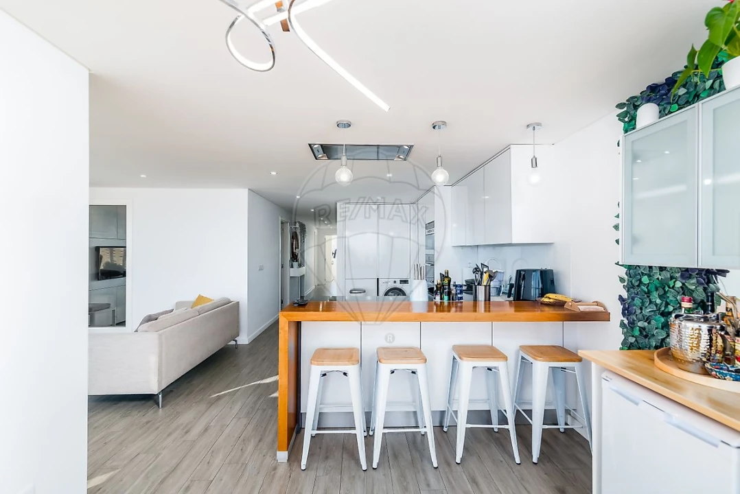 Apartamento T3 para Venda em Penha de França Foto 1