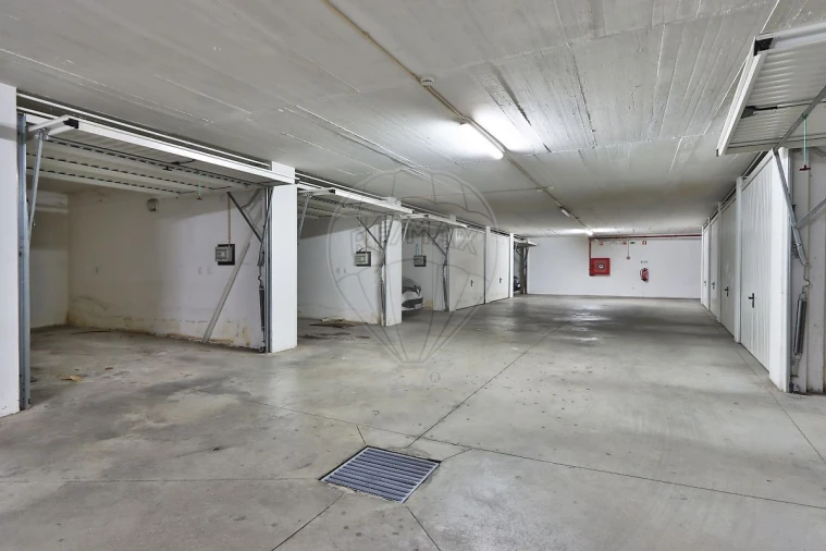 Apartamento T3 para Venda em Nossa Sra de Fatima Foto 28