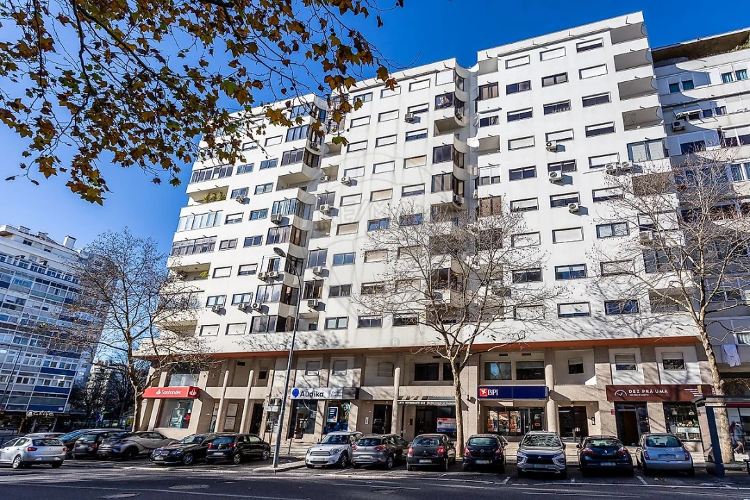 Loja para Arrendamento em São Domingos de Benfica Foto 22