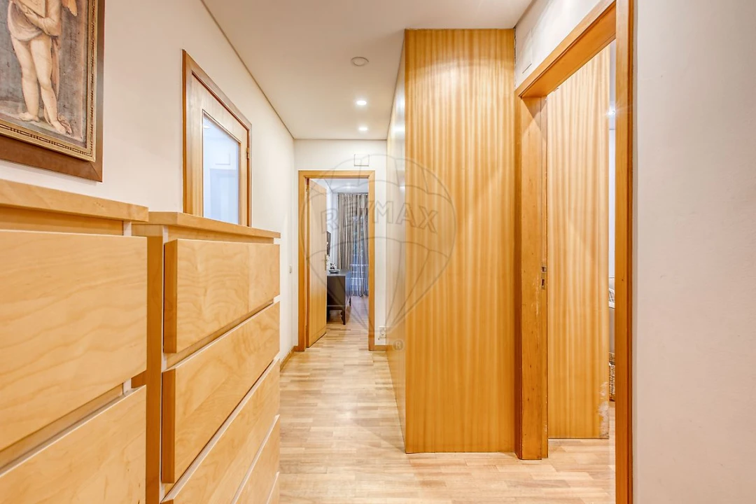 Apartamento T3 para Arrendamento em Gondomar (São Cosme), Valbom e Jovim Foto 7