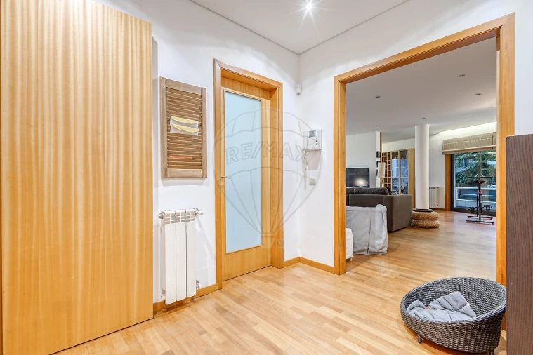 Apartamento T3 para Arrendamento em Gondomar (São Cosme), Valbom e Jovim Foto 4