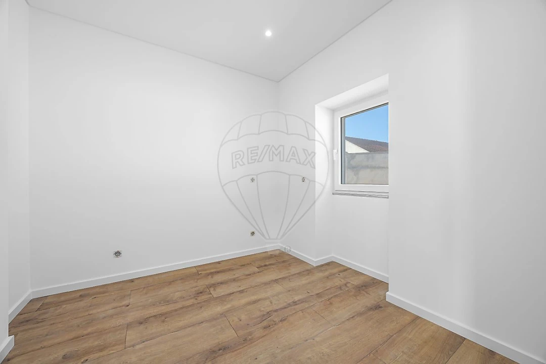 Moradia T2 para Venda em Ventosa Foto 13