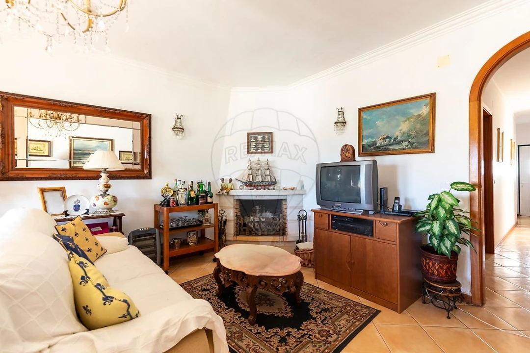 Moradia T4 para Venda em Silveira Foto 8