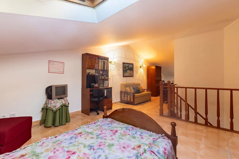 Moradia T4 para Venda em Silveira Foto 19