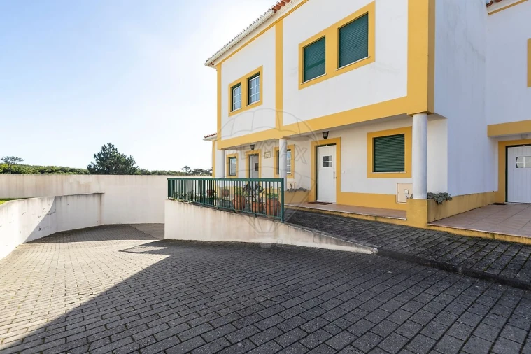 Moradia T4 para Venda em Silveira Foto 27