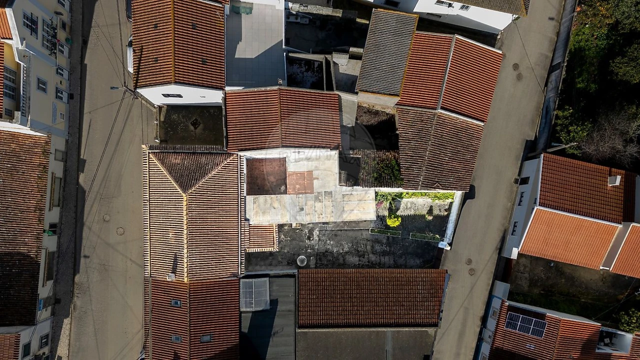 Moradia T3 para Venda em Atouguia da Baleia Foto 3