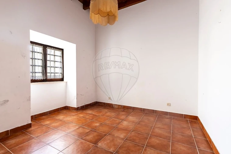 Moradia T3 para Venda em Atouguia da Baleia Foto 13