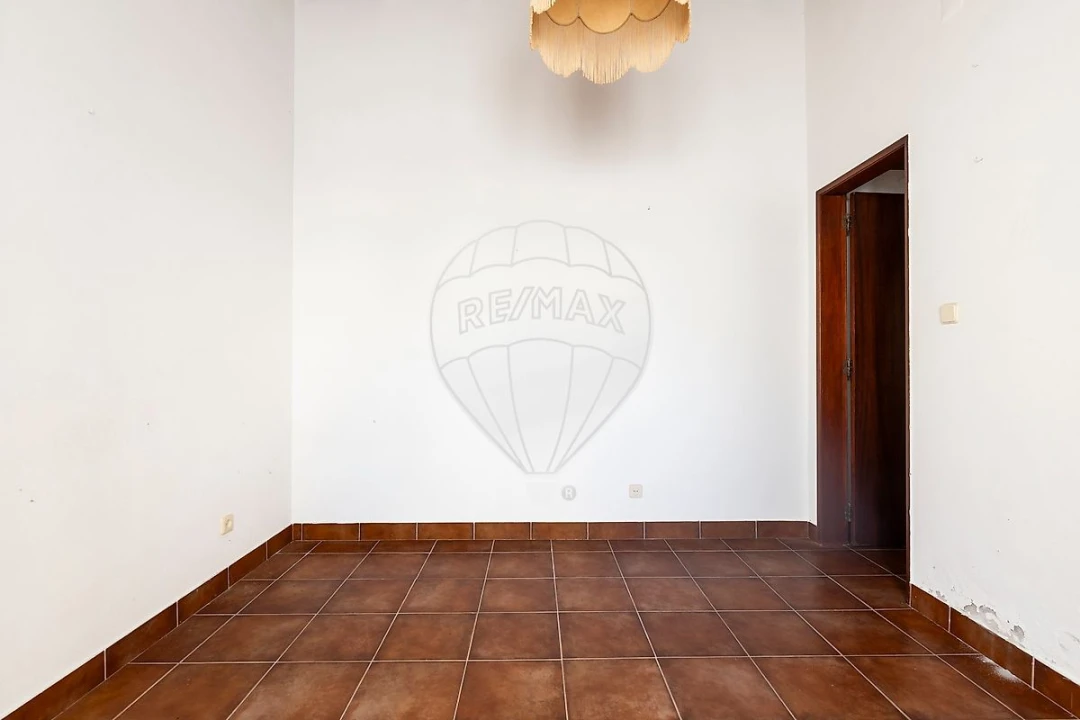 Moradia T3 para Venda em Atouguia da Baleia Foto 14