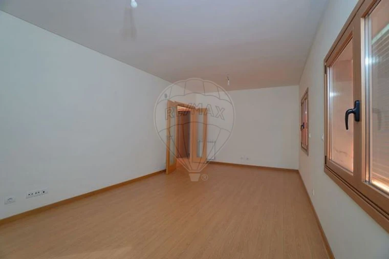 Apartamento T1 para Arrendamento em Póvoa de Santa Iria e Forte da Casa Foto 9